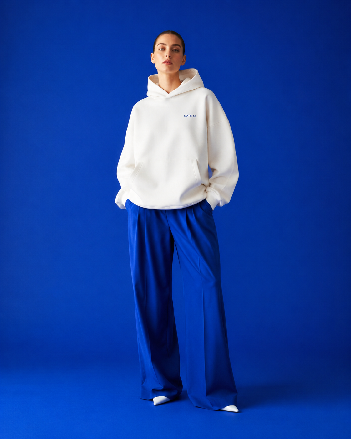 LOTE 13 white hoodie
